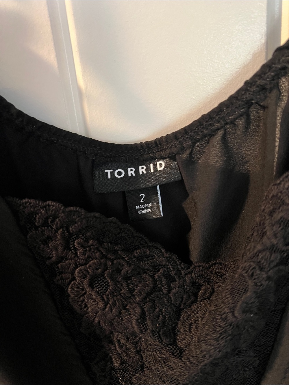 torrid Black Lace-Trim Cold-Shoulder Camisole - Picture 3 of 5